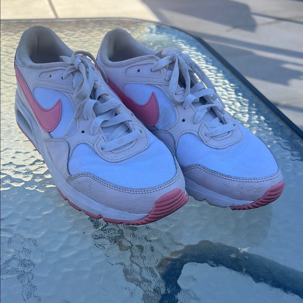 Nike Women's White and Pink Sneakers